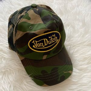 Von Dutch trucker hat
